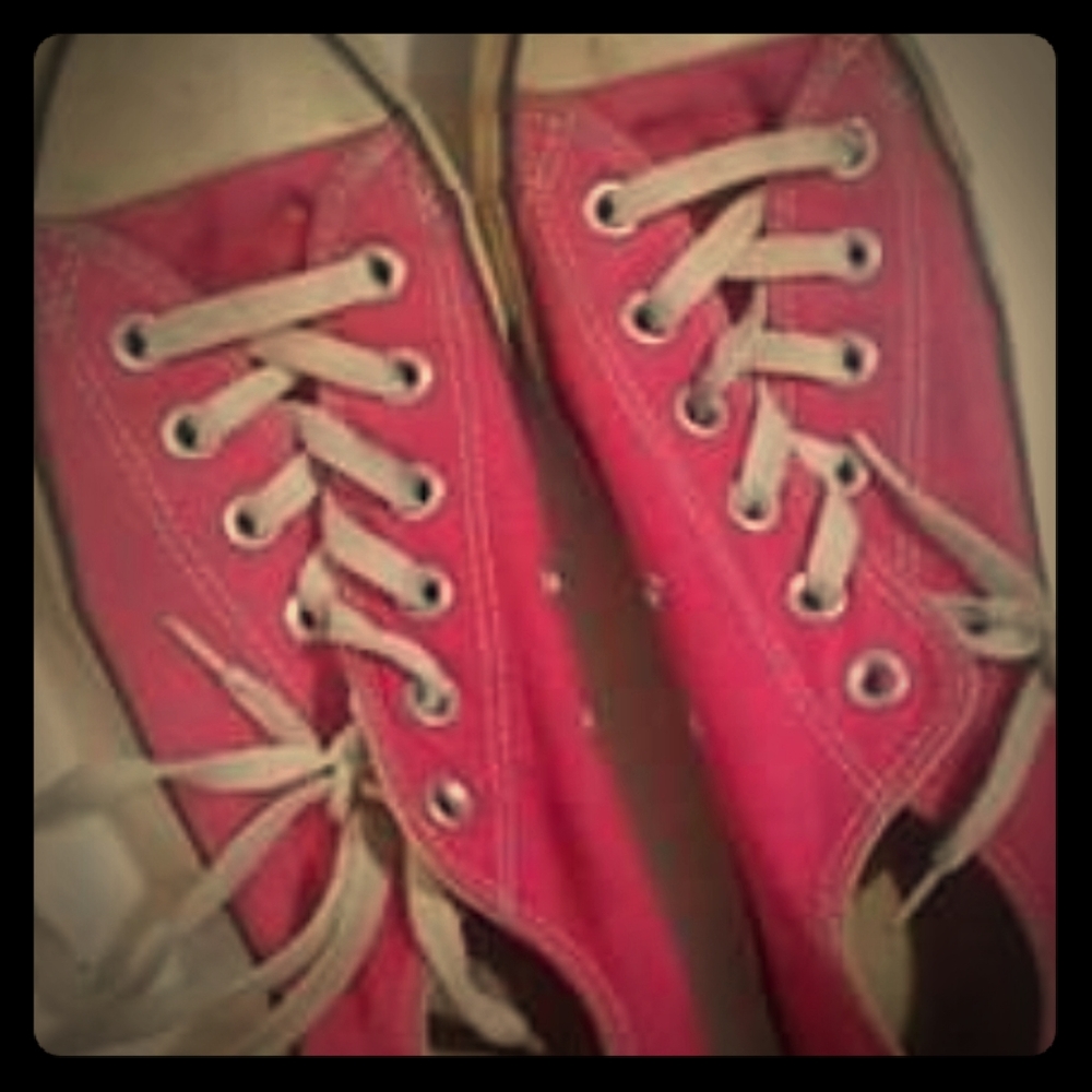 Pink converse